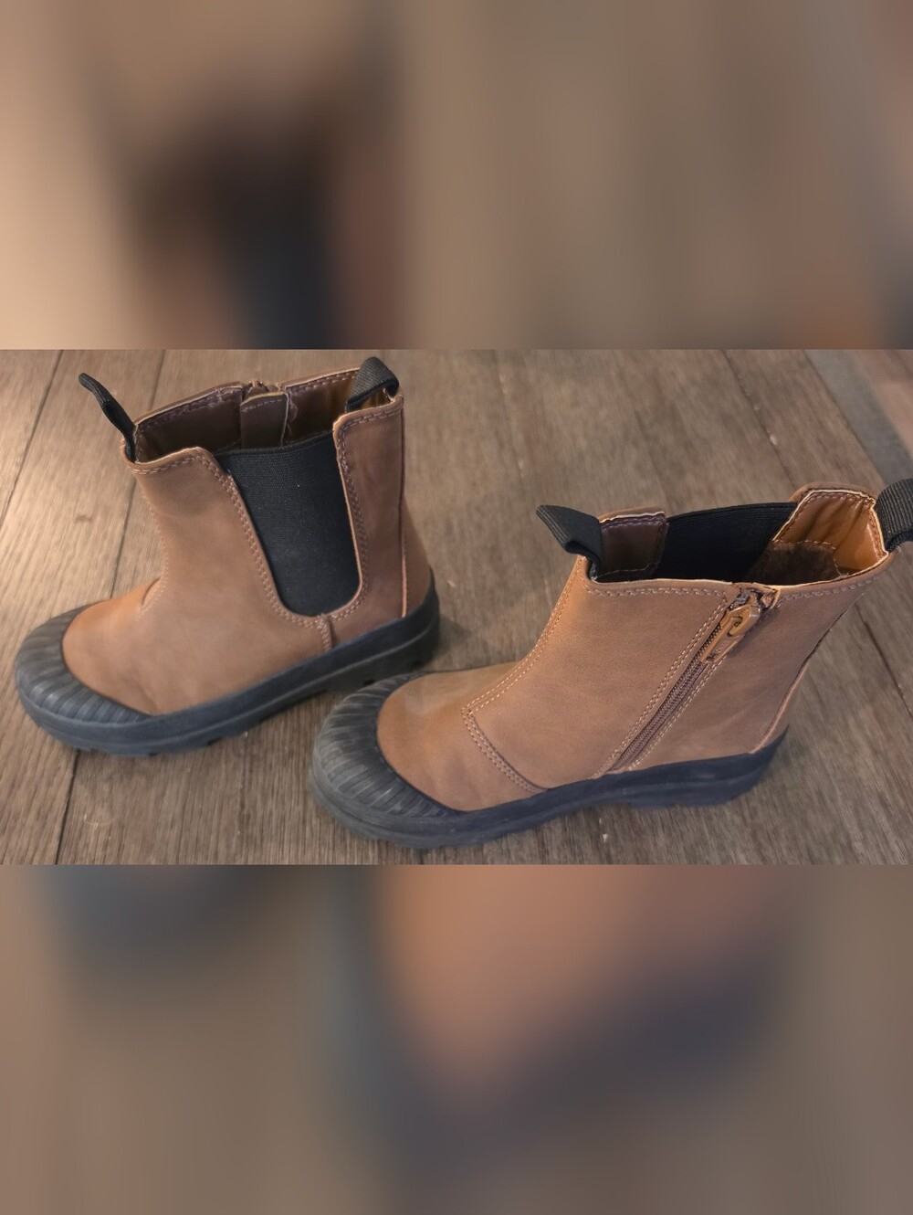 H&M Kids Brown Chelsea Boots With Side Zipper and Reinforced Rubber Toe Size 1